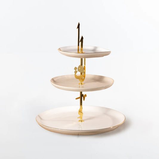 مضيفة 3 طبقات مجموعة لقاء