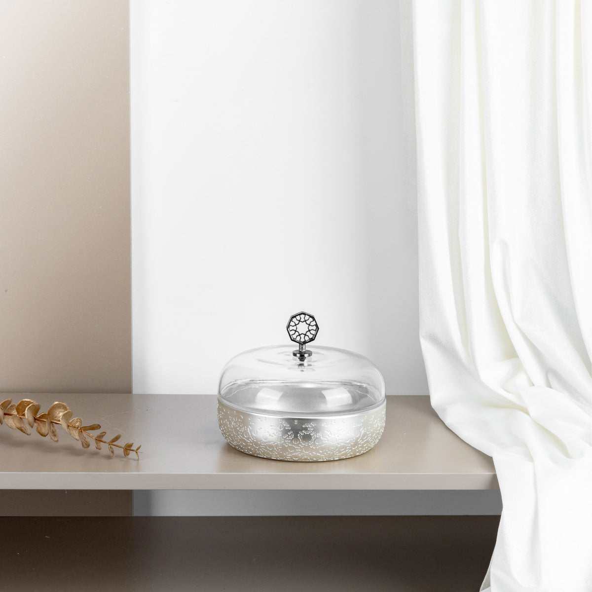 Dates Serving Dish with Glass Dome Lid — Otantik