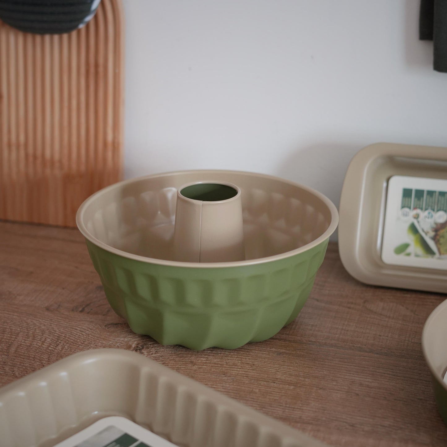 Julia steel cake pan