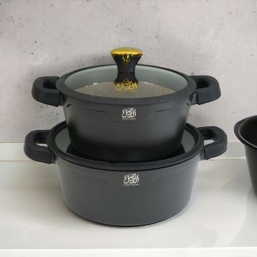 Authentic pots set