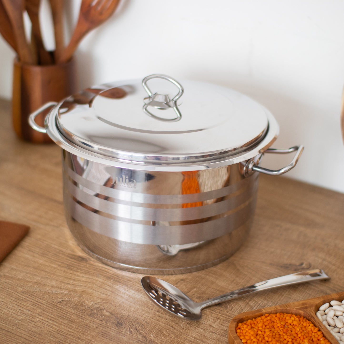 Julia stainless steel pot