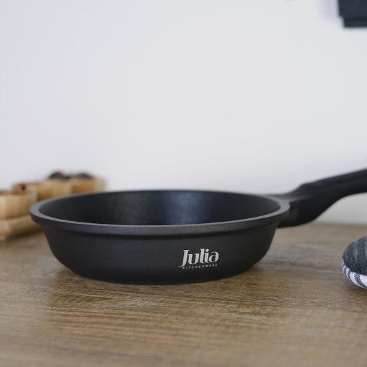 Julia's pan