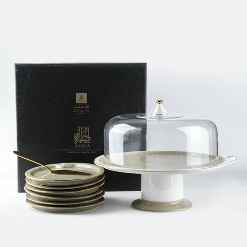 Cake serving set