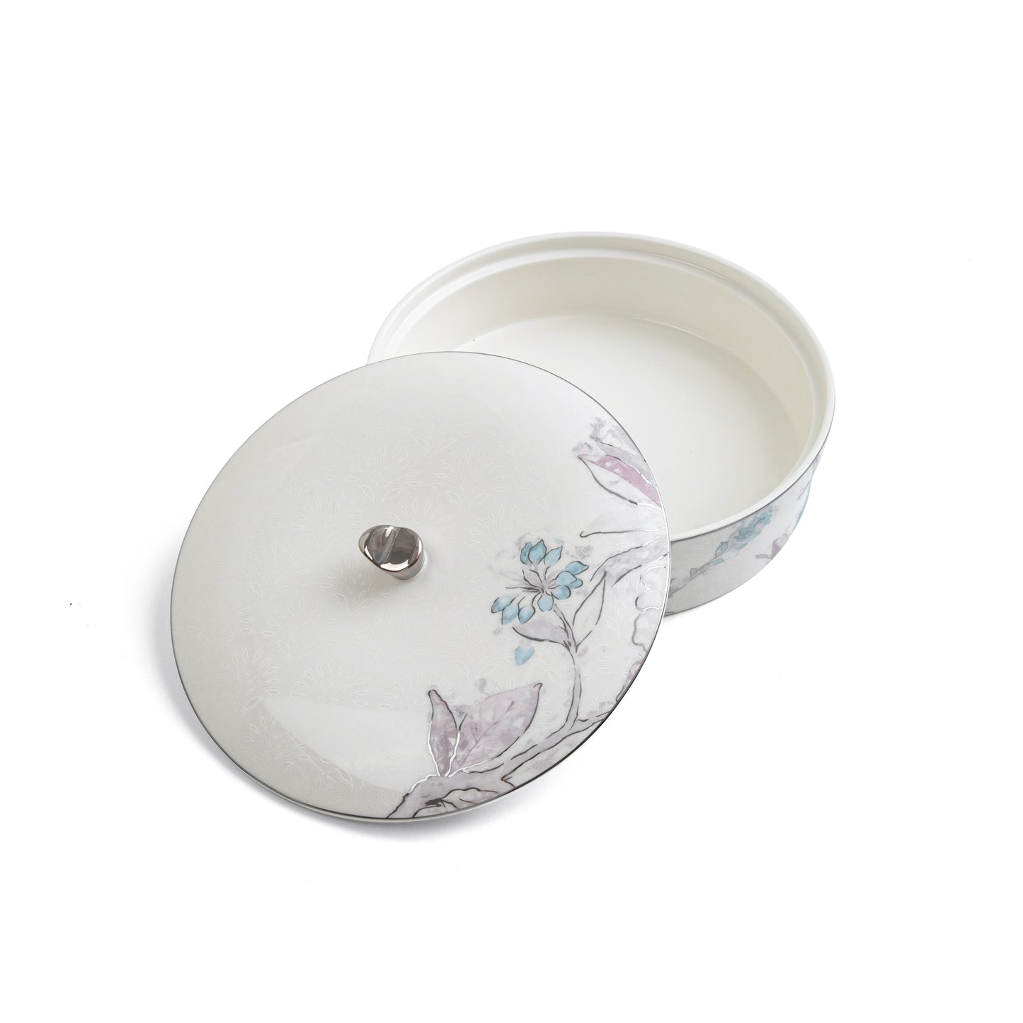 Medium-sized porcelain date bowl with lid