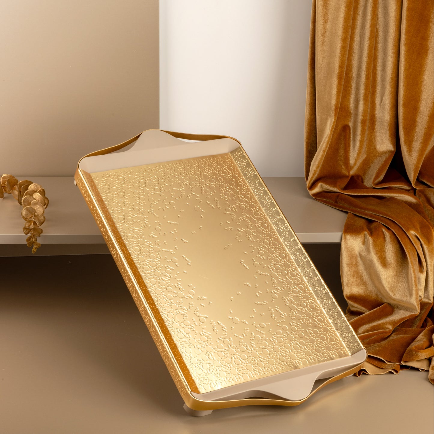Metal serving tray