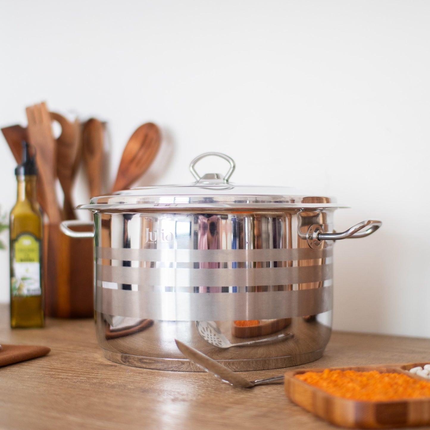 Julia stainless steel pot