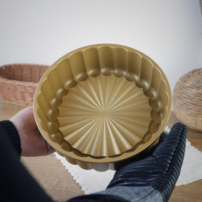A Home Metal Cake Pan