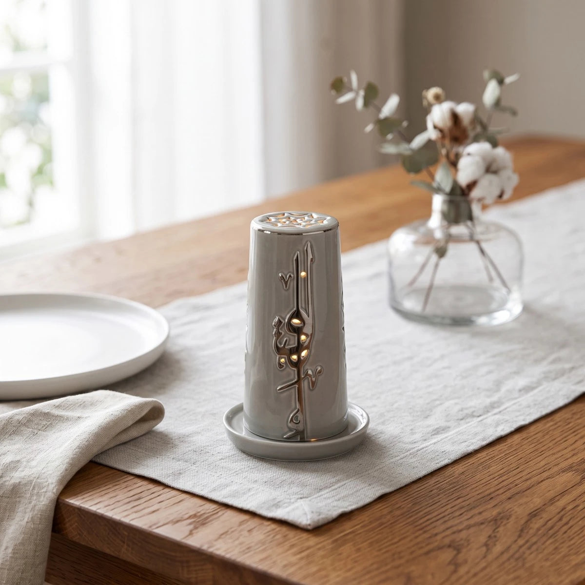 شمعدان اوتانتيك الإلكتروني بورسلان بخط عربي - مجموعة لقاء